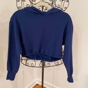 Cropped hoodie